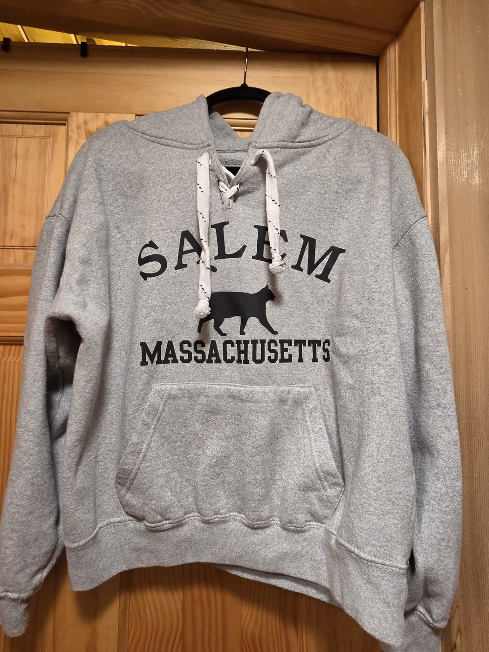 Salem Massachusetts Gray Pullover Hoodie Sweatshirt